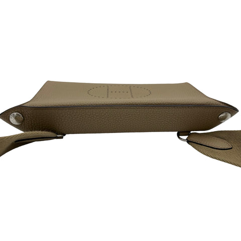 【美品】 Hermes エルメス VIDEPOCHES ヴィドポッシュ ショルダーバッグ B刻(2023年) BEIGE MARFA トゴ 中古 USED バッグ