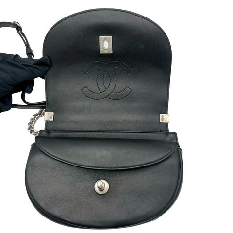 【中古】 CHANEL シャネル CHAINSHOULDERBAG チェーンショルショルダーバッグ ショルダーバッグ 25番台(2017-2018年) ブラック カーフスキン 中古 USED バッグ