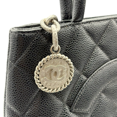 【中古】 CHANEL シャネル 復刻TOTEBAG 復刻トート トートバッグ 6番台(2000‐2001年) ブラック キャビアスキン ヴィンテージ 中古 USED バッグ