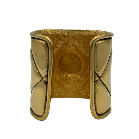 【中古】 CHANEL シャネル COCOMARK MATELASSE MOTIF WIDE BANGLE ココマーク マトラッセモチーフワイドバングル 小物 GP 中古 GP