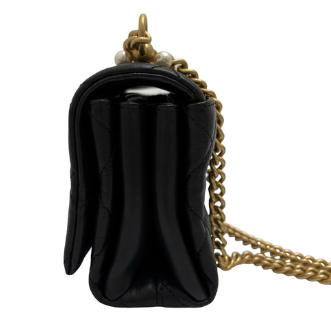 【中古】 CHANEL シャネル MATELASSE  マトラッセチェーンショルダー ショルダーバッグ 28番台(2019年) BLACK レザー 中古 USED バッグ