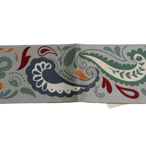 【Brand New】 Hermes Twilly "Cheetah Bandana" Accessories Gris Perle / Rouge H / Vert Amande 100% Silk Brand New