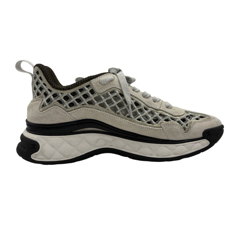 [Pre-owned] CHANEL Sneakers Size 38 USED Current Model Apparel Footwear