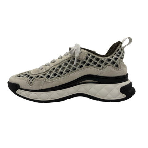 [Pre-owned] CHANEL Sneakers Size 38 USED Current Model Apparel Footwear