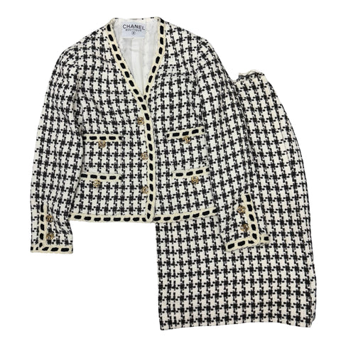 [Pre-owned] CHANEL Set-up Jacket & Skirt, Size Unknown/36, USED Clothing