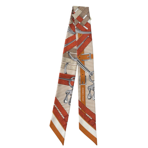【新品未使用】 Hermes エルメス ツイリー《馬銜・シュミーズ》 TWILLY オランジュ・キュイ / ベージュ / コライユ シルク100% 新品未使用