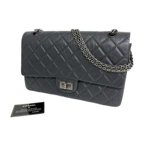 【中古】 CHANEL シャネル 2.55 MATELASSE DOUBLE FLAP 2.55 Bolso de hombro con cadena de joyas con solapa doble Matelassé Serie 15 (2012) Piel de becerro gris Bolso USADO