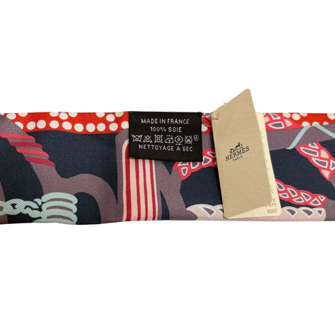 【Nuevo, sin usar】 Hermes Twilly "A Touch of Fantasy" H063921S35, 100% seda, para mujer, regalo