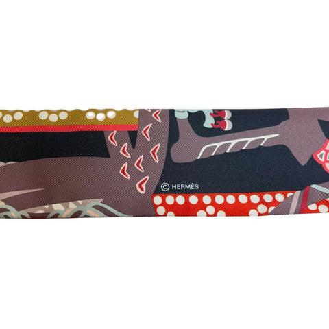 【Nuevo, sin usar】 Hermes Twilly "A Touch of Fantasy" H063921S35, 100% seda, para mujer, regalo