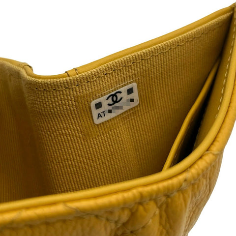 【中古】 CHANEL シャネル クラシックウォレット イエロー キャビアスキン ゴールド金具 三つ折り財布 ランダム番(2021年～) ブランド財布 中古品