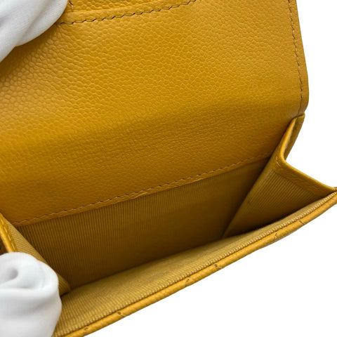 【中古】 CHANEL シャネル クラシックウォレット イエロー キャビアスキン ゴールド金具 三つ折り財布 ランダム番(2021年～) ブランド財布 中古品