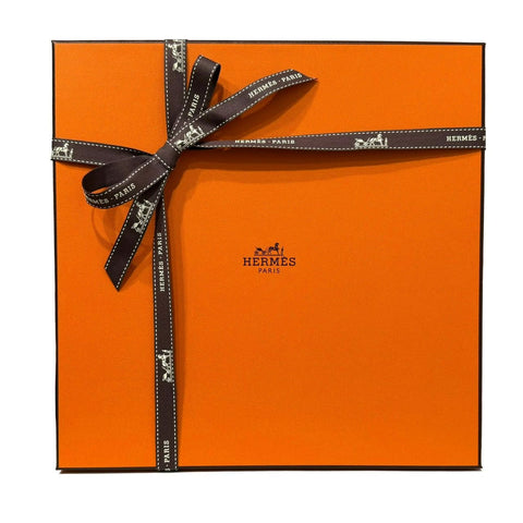【Brand New】 Hermes Carre 90 "Grand Galop" Scarf SCARF Creme/Cuir/Green 100% Silk Brand New 100%SILK