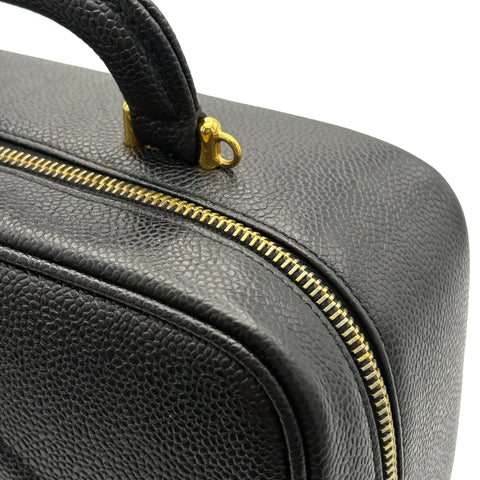 【中古】 CHANEL シャネル 2WAY VANITY BAG デカココ2WAYバニティバッグ ショルダーバッグ メイクポーチ 4番台(1996~1998年） ブラック キャビアスキン 中古 USED バッグ