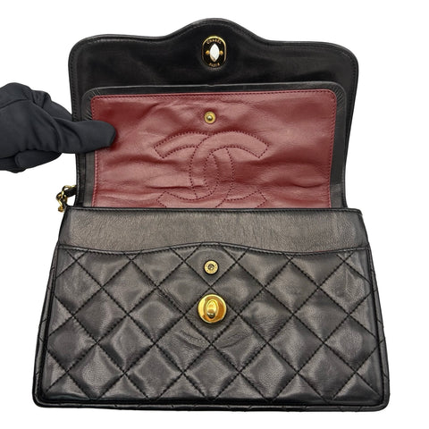 【中古】CHANEL シャネル PARIS LIMITED MATELASSE  DOUBLE FLAP パリ限定 マトラッセ ダブルフラップ ショルダーバッグ 1番台(1990年) ブラック ラムスキン ヴィンテージ 中古 USED バッグ