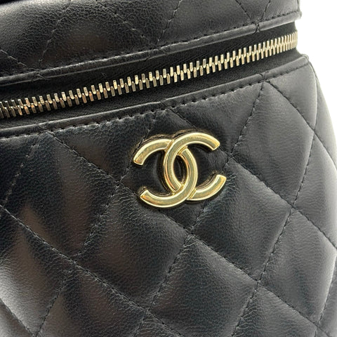 【中古】 CHANEL シャネル MINI VANITY TOP HANDLE BAG ミニバニティトップハンドルバッグ ショルダーバッグ 31番台(2022年) BLACK LAMBSKIN 中古 USED バッグ