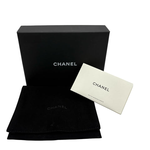 [Pre-owned] CHANEL Compact Wallet, White, Caviar Skin, Pre-owned, WHITE CAVIARSKIN