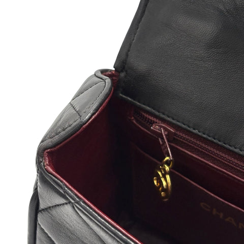 [Pre-owned] CHANEL Matelasse Chain Shoulder Bag, 2 Series (1993-1994), Black, Lambskin, Vintage, Used Bag