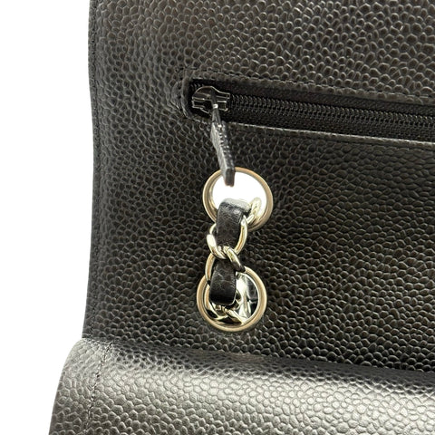 【中古】 CHANEL シャネル MATELASSE 25 BAG マトラッセ 25 ダブルフラップ ショルダーバッグ 26番台(2018年) ブラック キャビアスキン 中古 USED バッグ