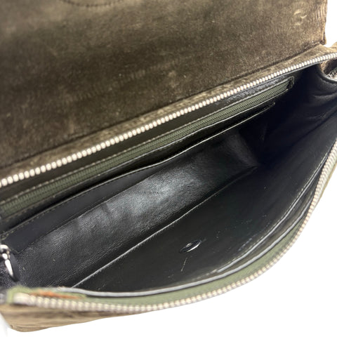 【Usado】 CHANEL Chanel MATELASSE VELOUR BACK PACK Mochila Matelassé de Terciopelo, Serie 4 (1996-1998) Color caqui, terciopelo. Usado. Bolso USADO.