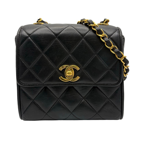 【中古】 CHANEL シャネル MATELASSE CHAINSHOULDERBAG チェーンショルダーバッグ ショルダーバッグ 2番台(1993-1994年) ブラック ラムスキン ヴィンテージ 中古 USED バッグ