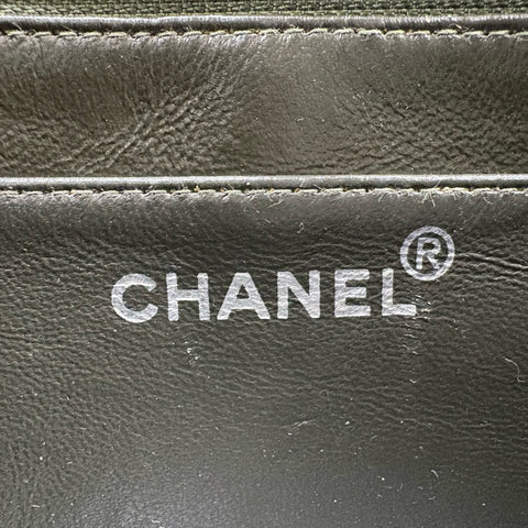 【Usado】 CHANEL Chanel MATELASSE VELOUR BACK PACK Mochila Matelassé de Terciopelo, Serie 4 (1996-1998) Color caqui, terciopelo. Usado. Bolso USADO.
