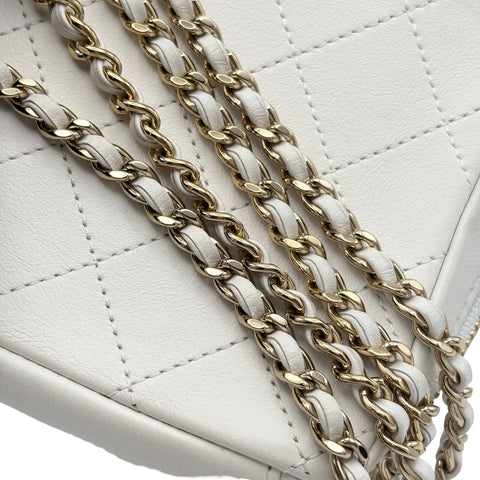 【中古】 CHANEL シャネル ハンドルバッグ  ホワイト ラムスキン 30番台(2020-2021年) ブランドバッグ ショルダーバッグ  中古品 レディース