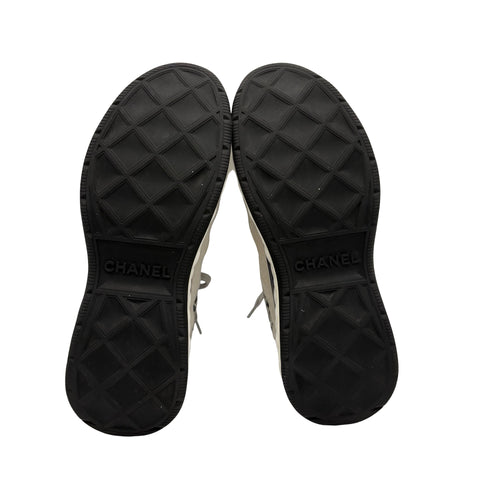 [Pre-owned] CHANEL Sneakers Size 38 USED Current Model Apparel Footwear