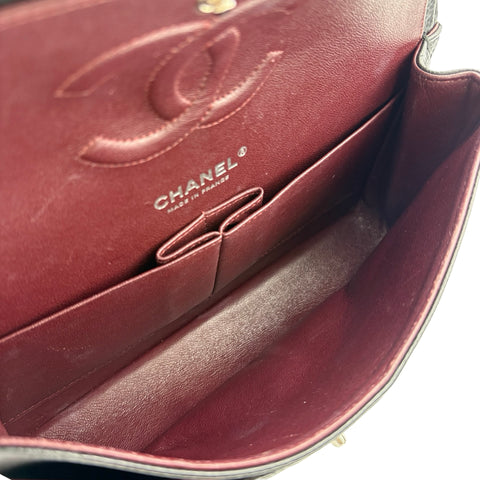 【中古】 CHANEL シャネル MATELASSE 25 BAG マトラッセ 25 ダブルフラップ ショルダーバッグ 26番台(2018年) ブラック キャビアスキン 中古 USED バッグ