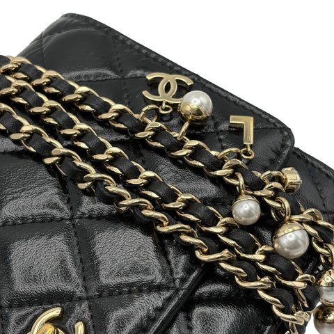 [Pre-owned] CHANEL Pearl Charms Wallet on Chain Bag, 27-series (2018–2019), Black, Calfskin, Used Bag