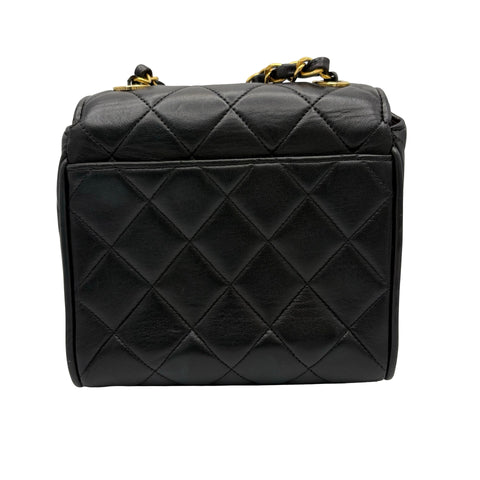 [Pre-owned] CHANEL Matelasse Chain Shoulder Bag, 2 Series (1993-1994), Black, Lambskin, Vintage, Used Bag